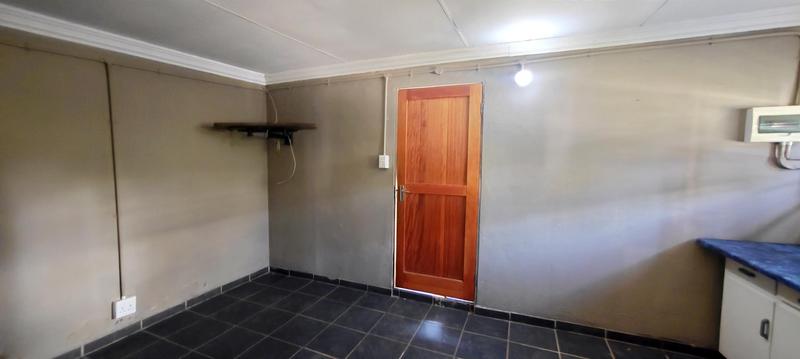 2 Bedroom Property for Sale in Kanoneiland Northern Cape